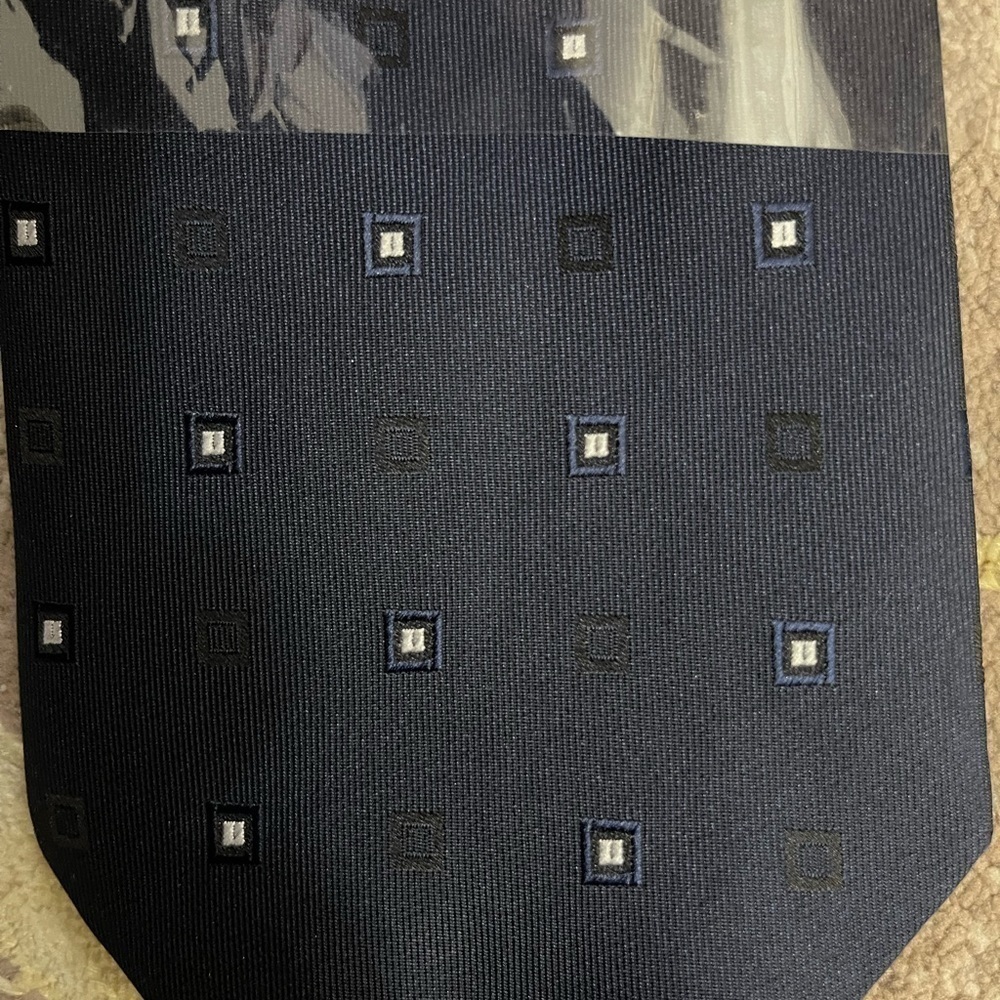 Boss tie - Picture 4 of 4